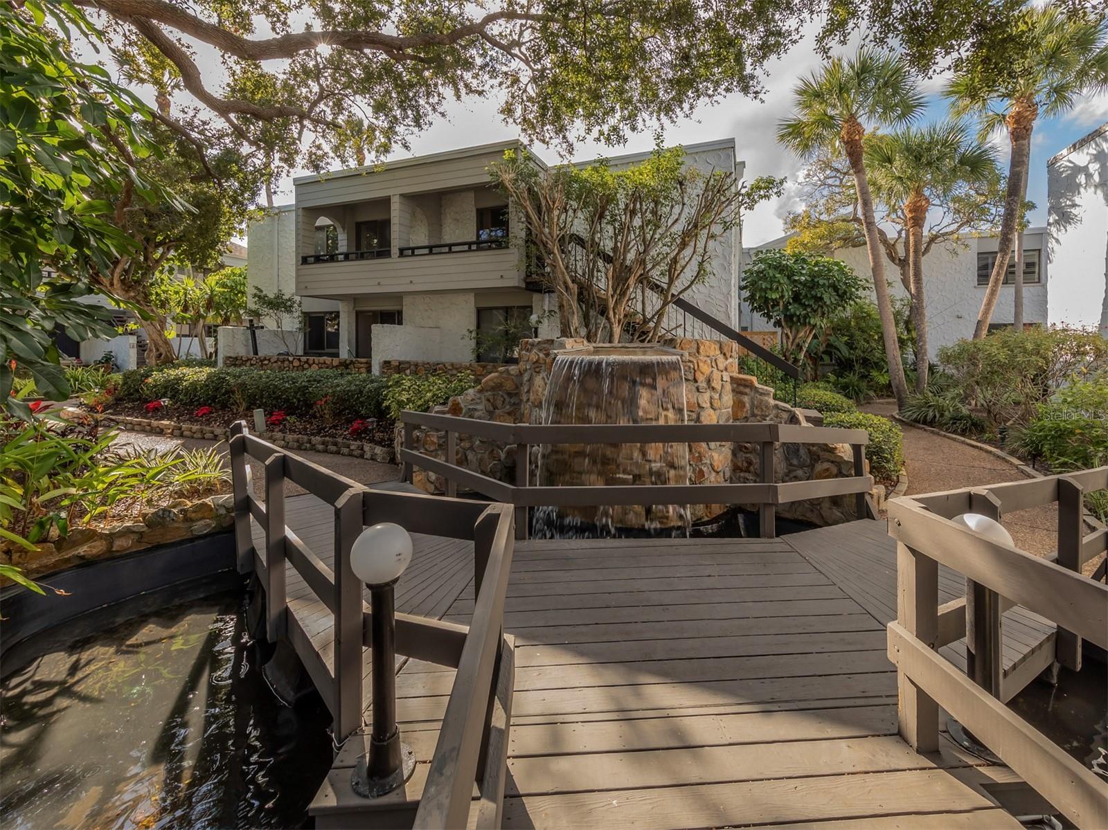 Image 42 of 56 For 1555 Tarpon Center Drive 131