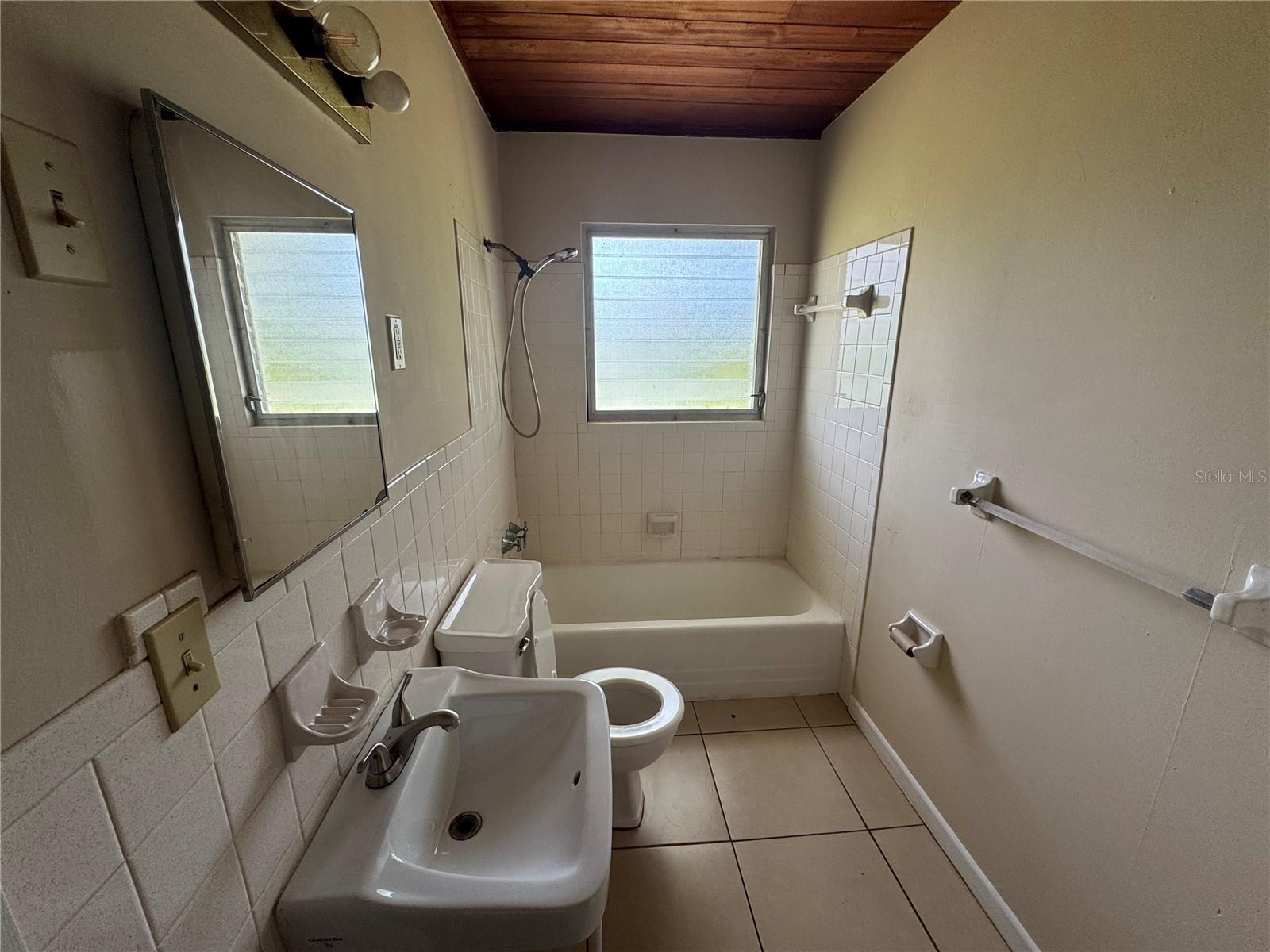 Image 6 of 6 For 242 Cedar Street 2