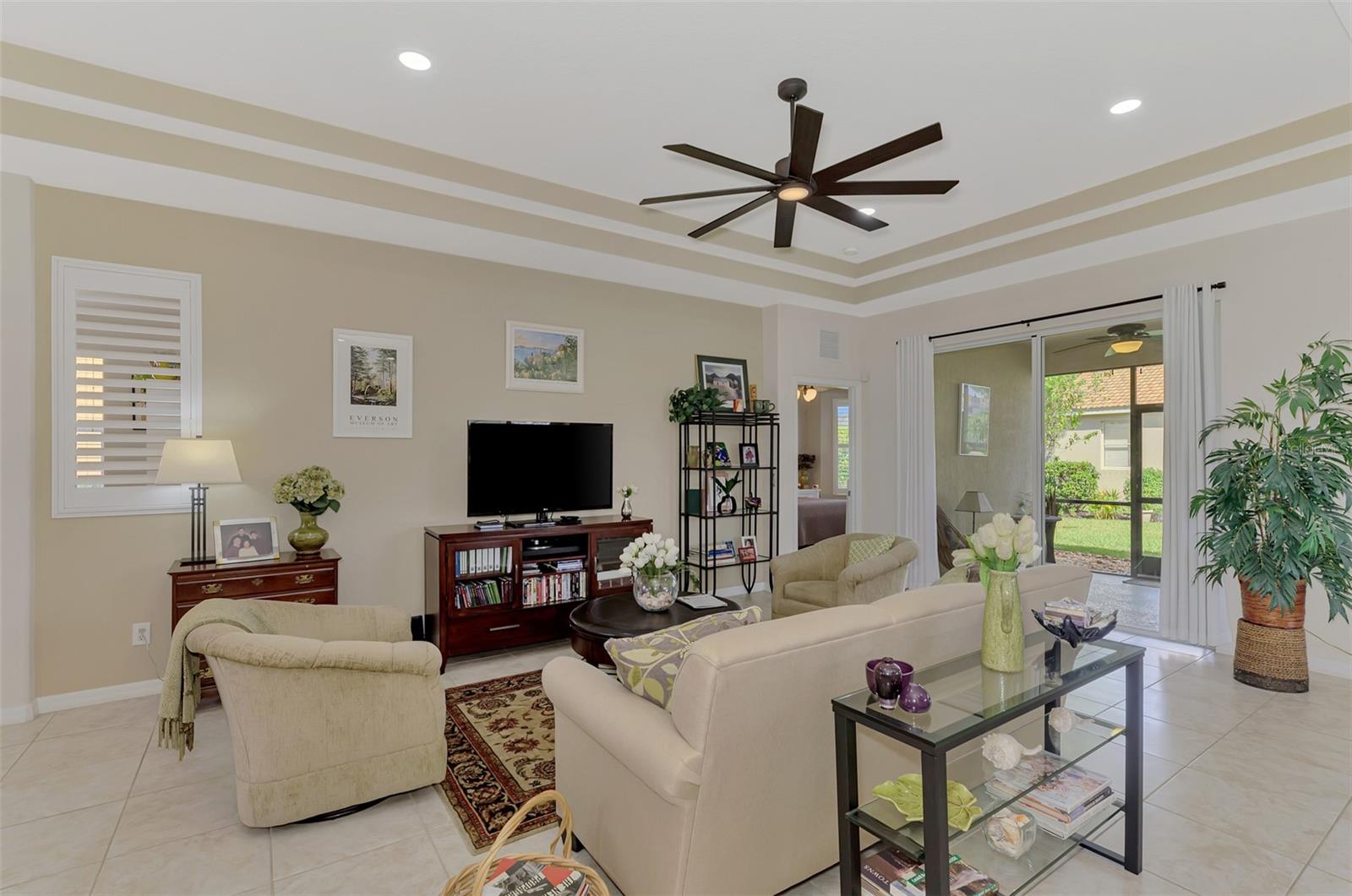 Image 14 of 55 For 11584 Dancing River Drive