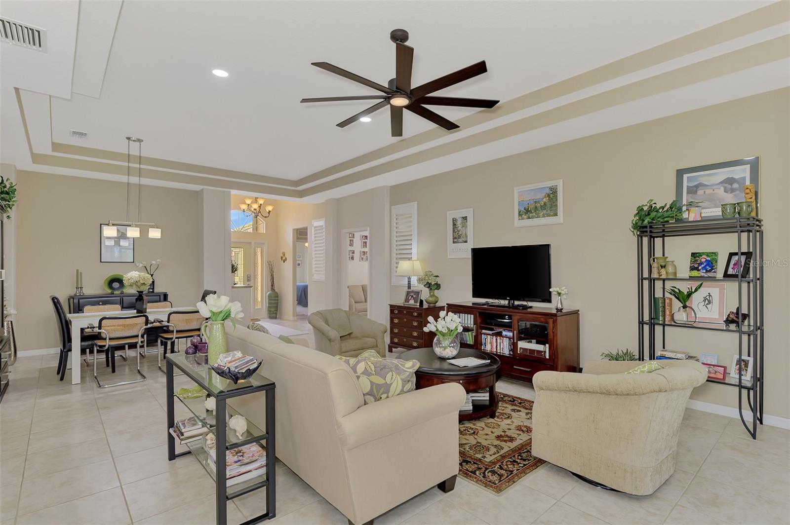 Image 15 of 55 For 11584 Dancing River Drive