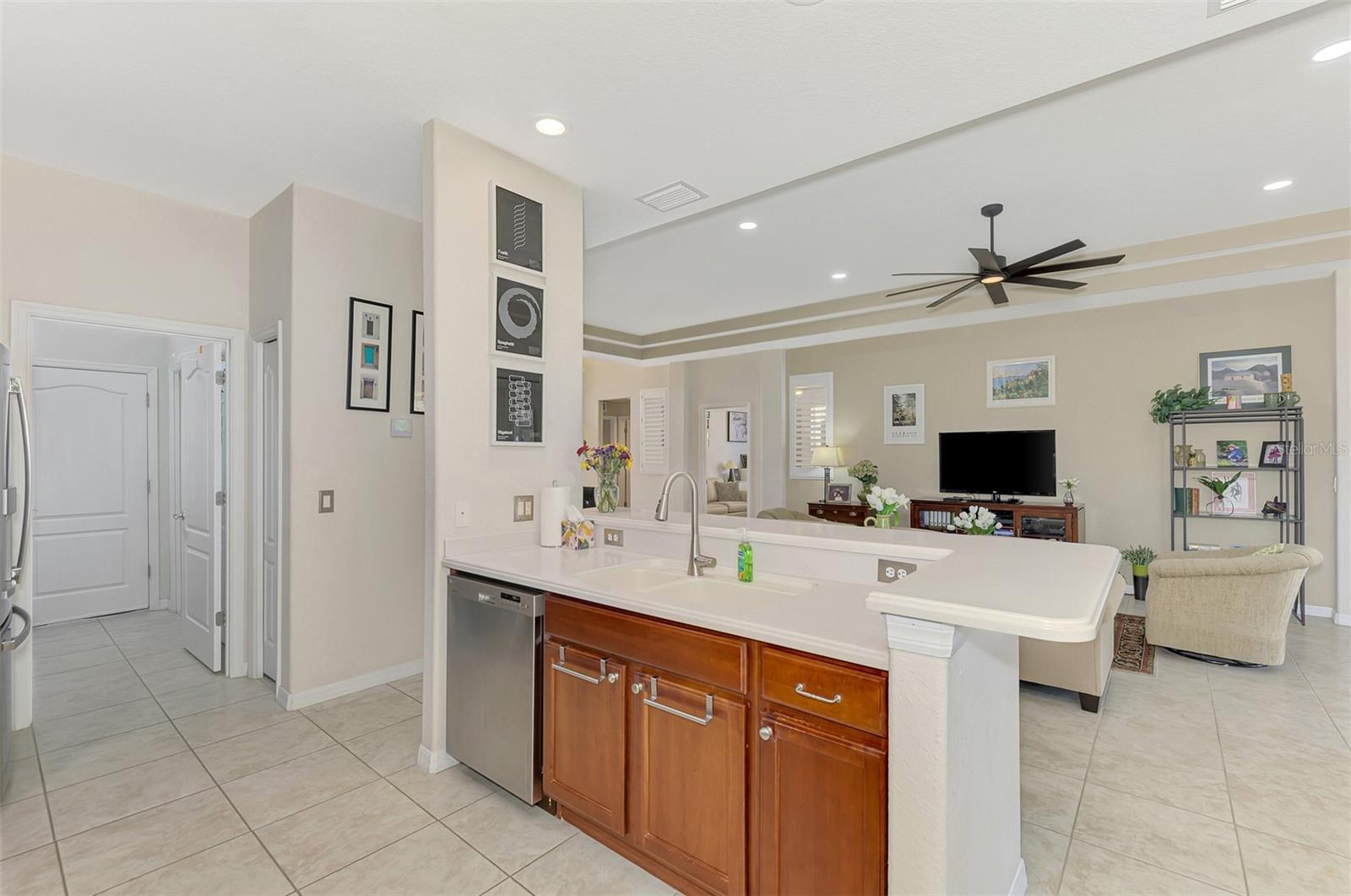 Image 23 of 55 For 11584 Dancing River Drive