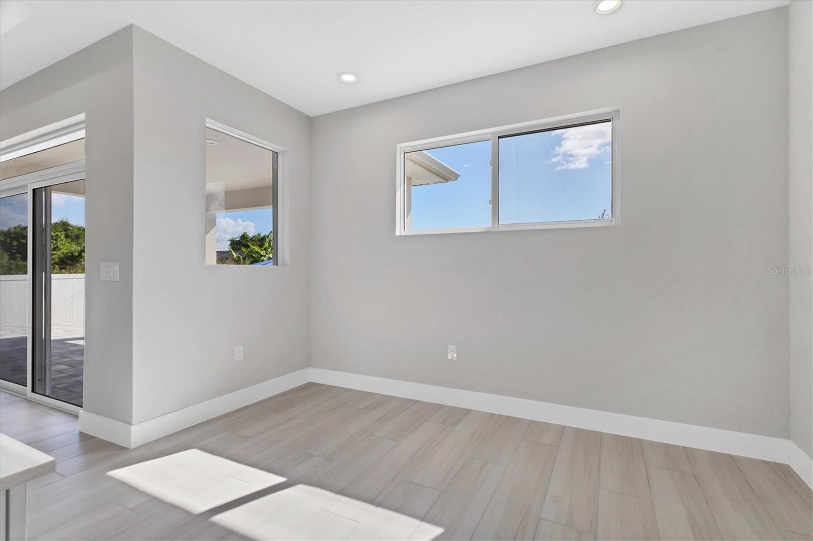 Image 13 of 55 For 14065 Paris Lane