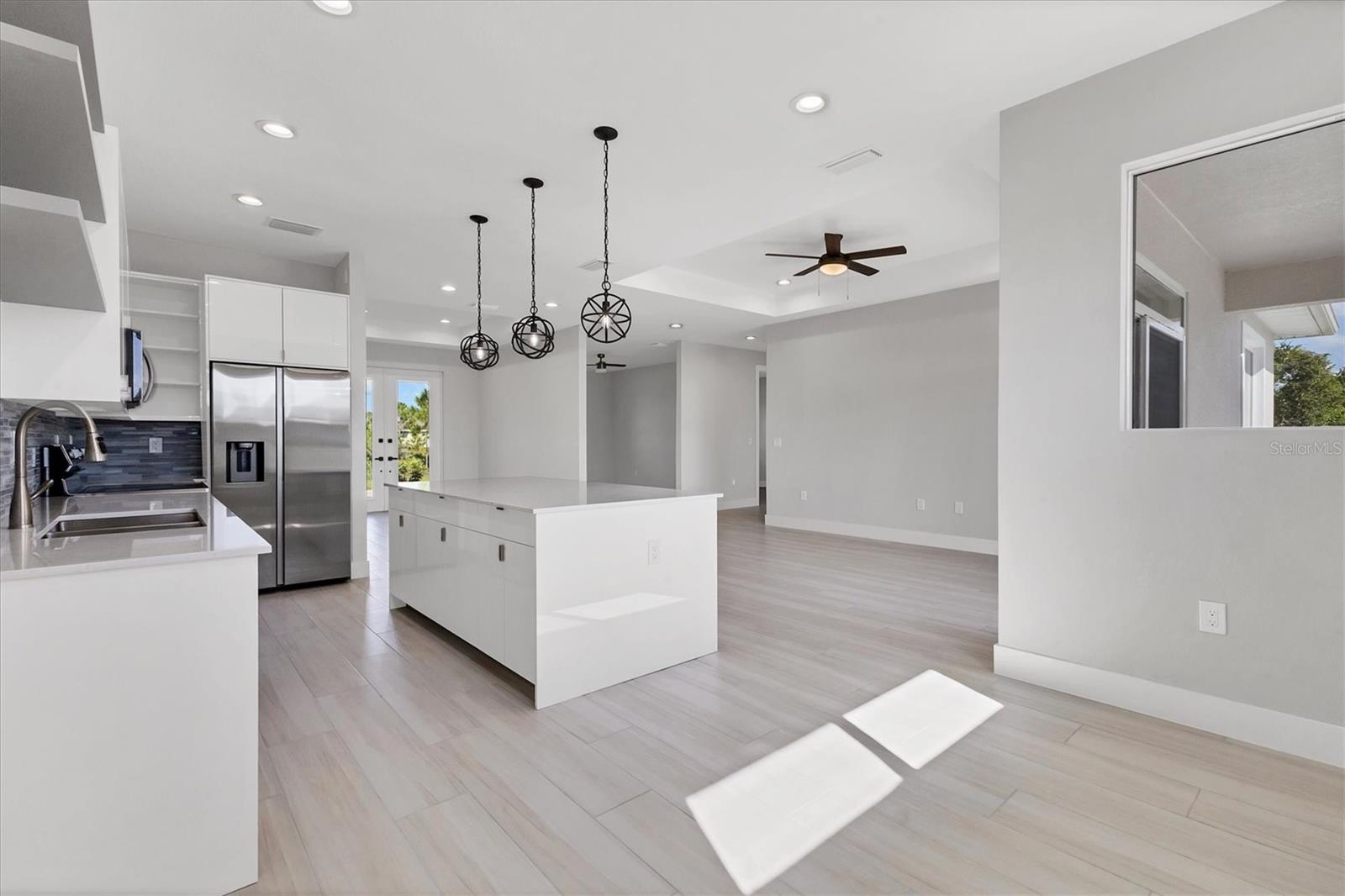 Image 14 of 55 For 14065 Paris Lane