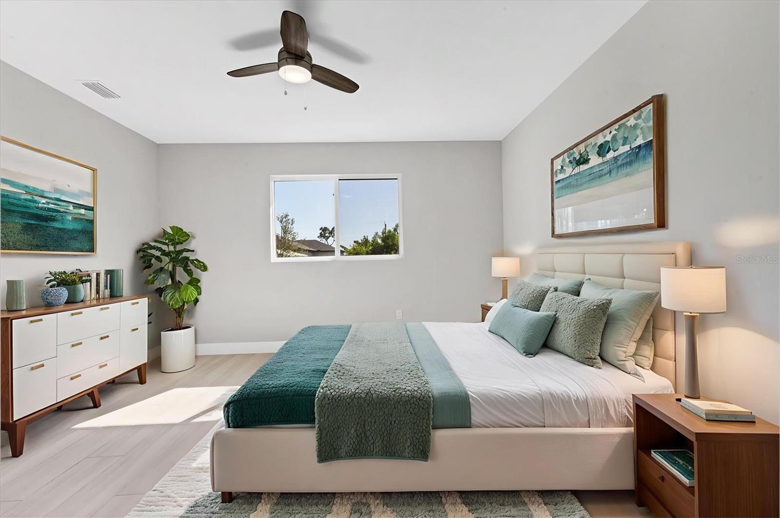 Image 16 of 55 For 14065 Paris Lane