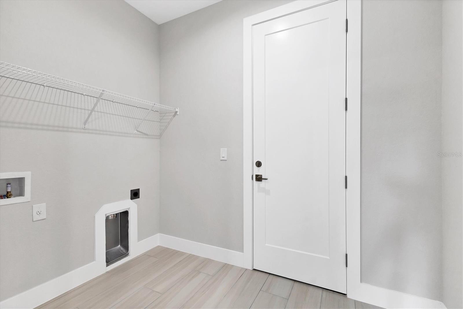 Image 25 of 55 For 14065 Paris Lane