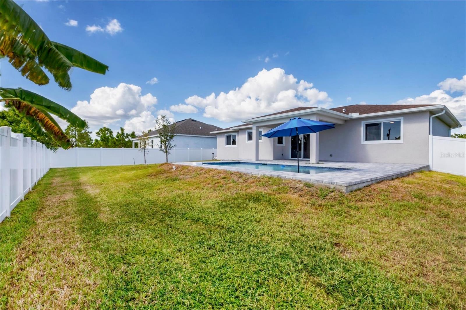 Image 31 of 55 For 14065 Paris Lane