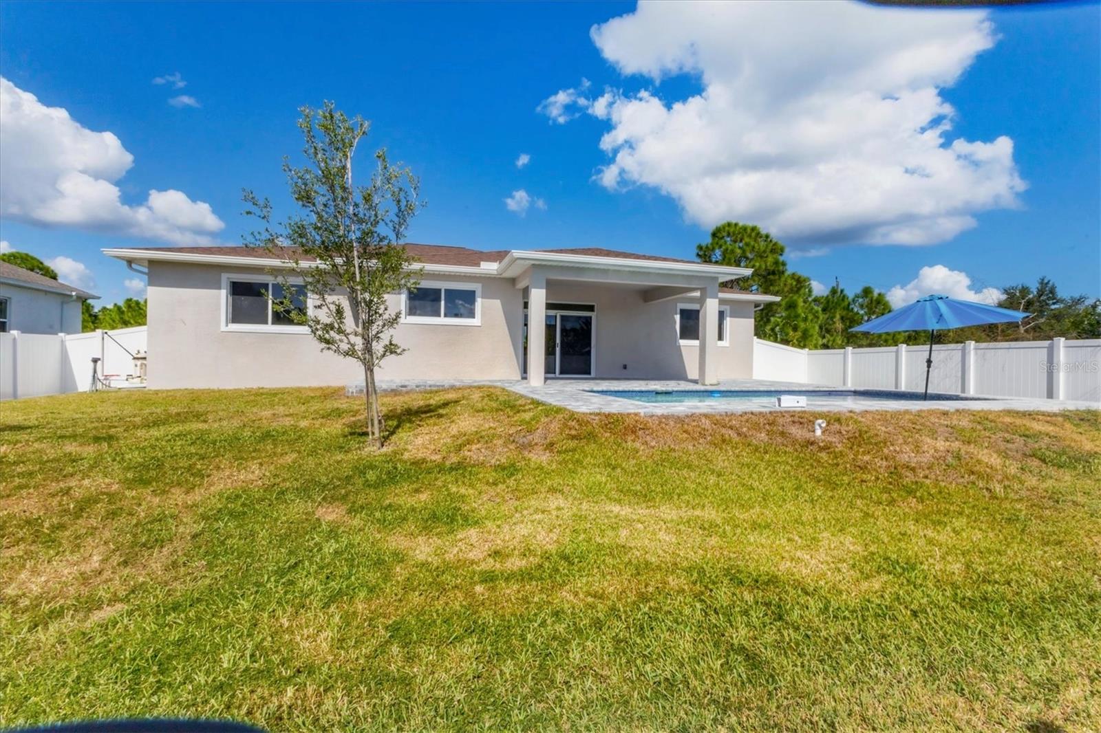 Image 32 of 55 For 14065 Paris Lane