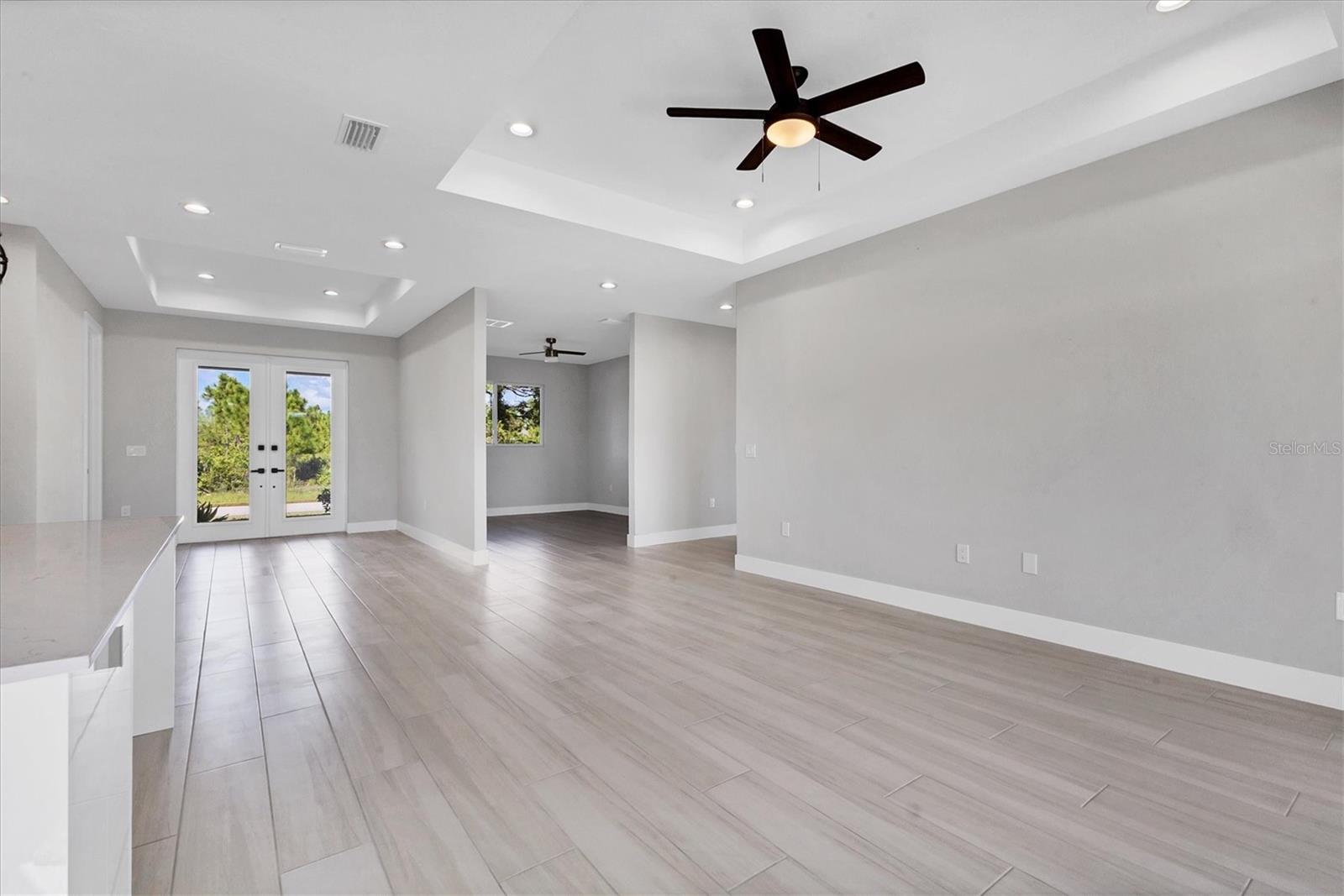 Image 8 of 55 For 14065 Paris Lane