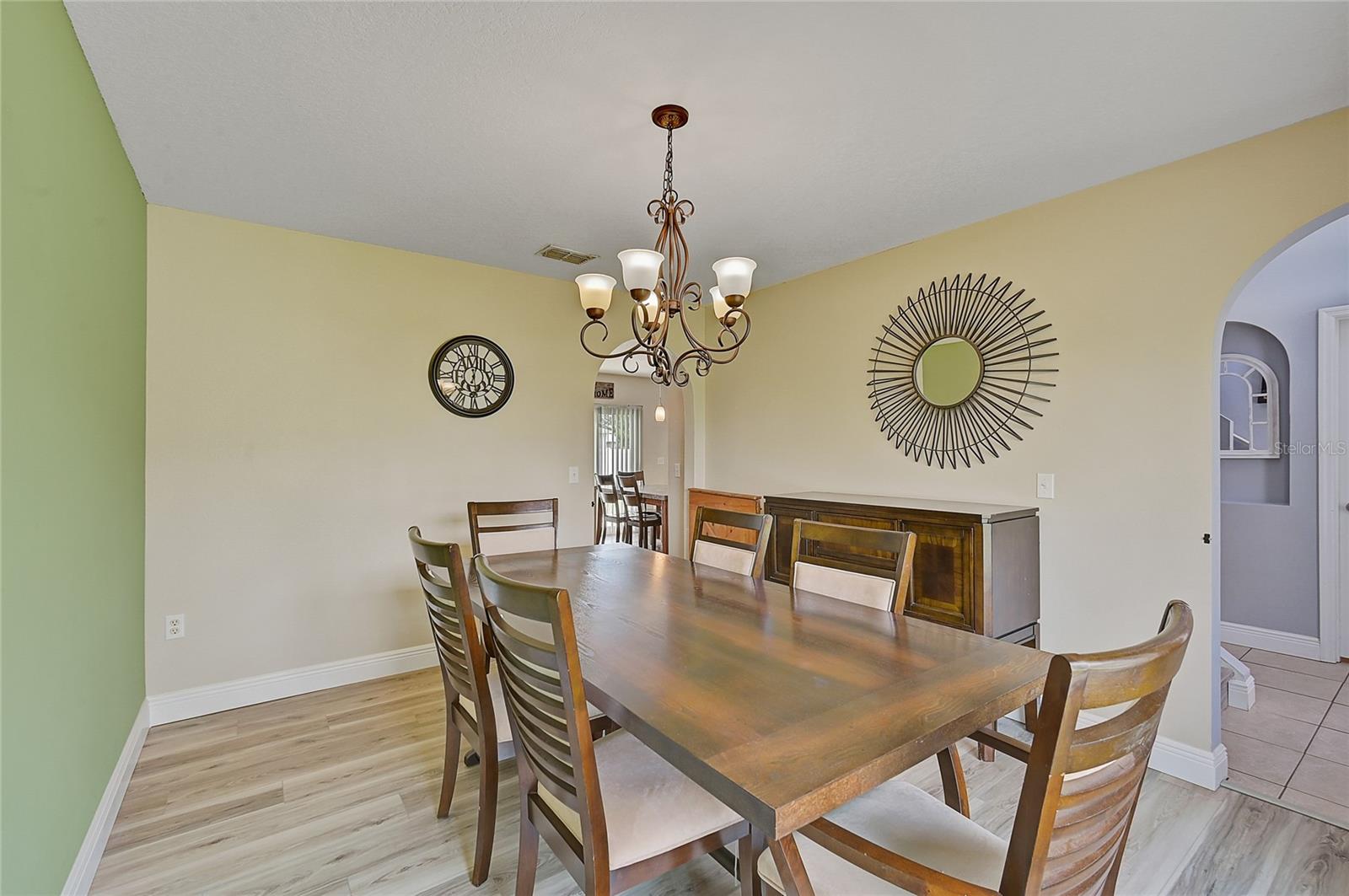 Image 12 of 40 For 2343 Cincinnati Street