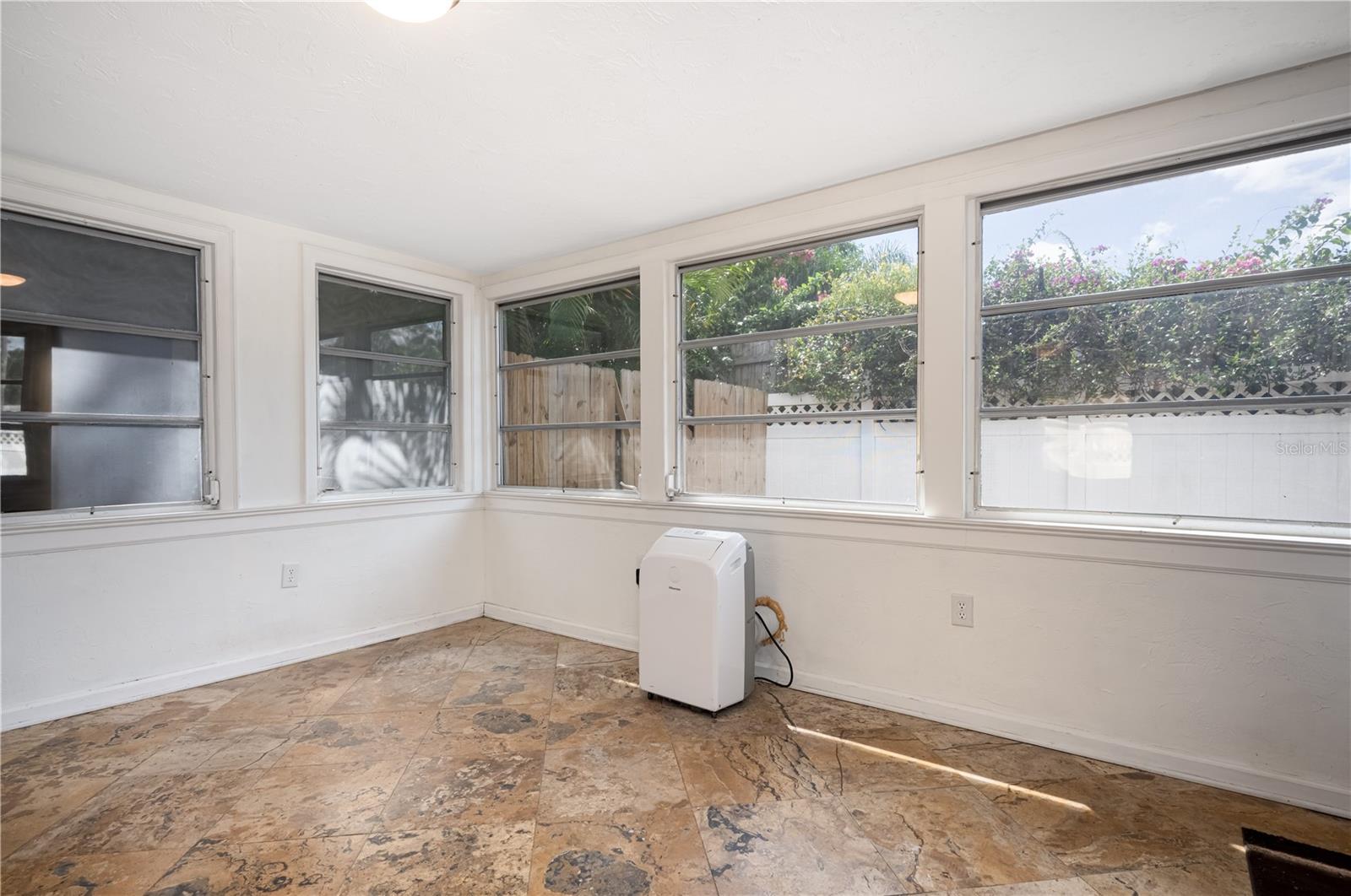 Image 15 of 31 For 2920 Mcintosh Road