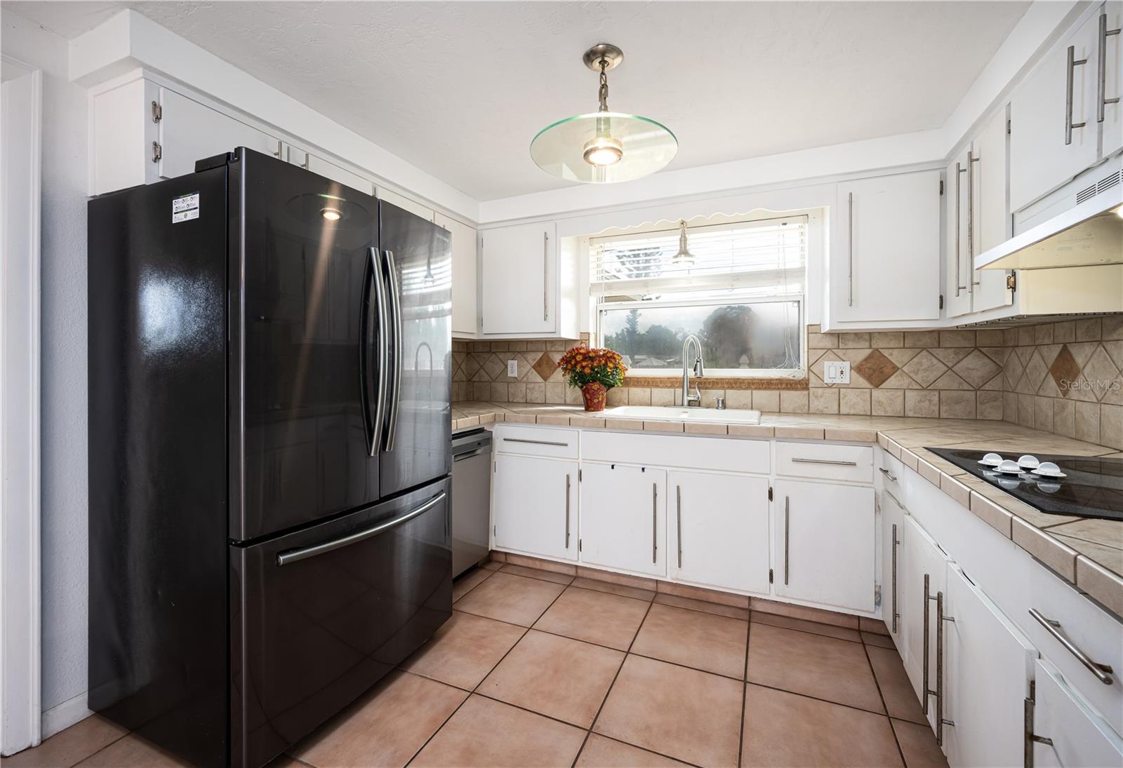 Image 4 of 31 For 2920 Mcintosh Road