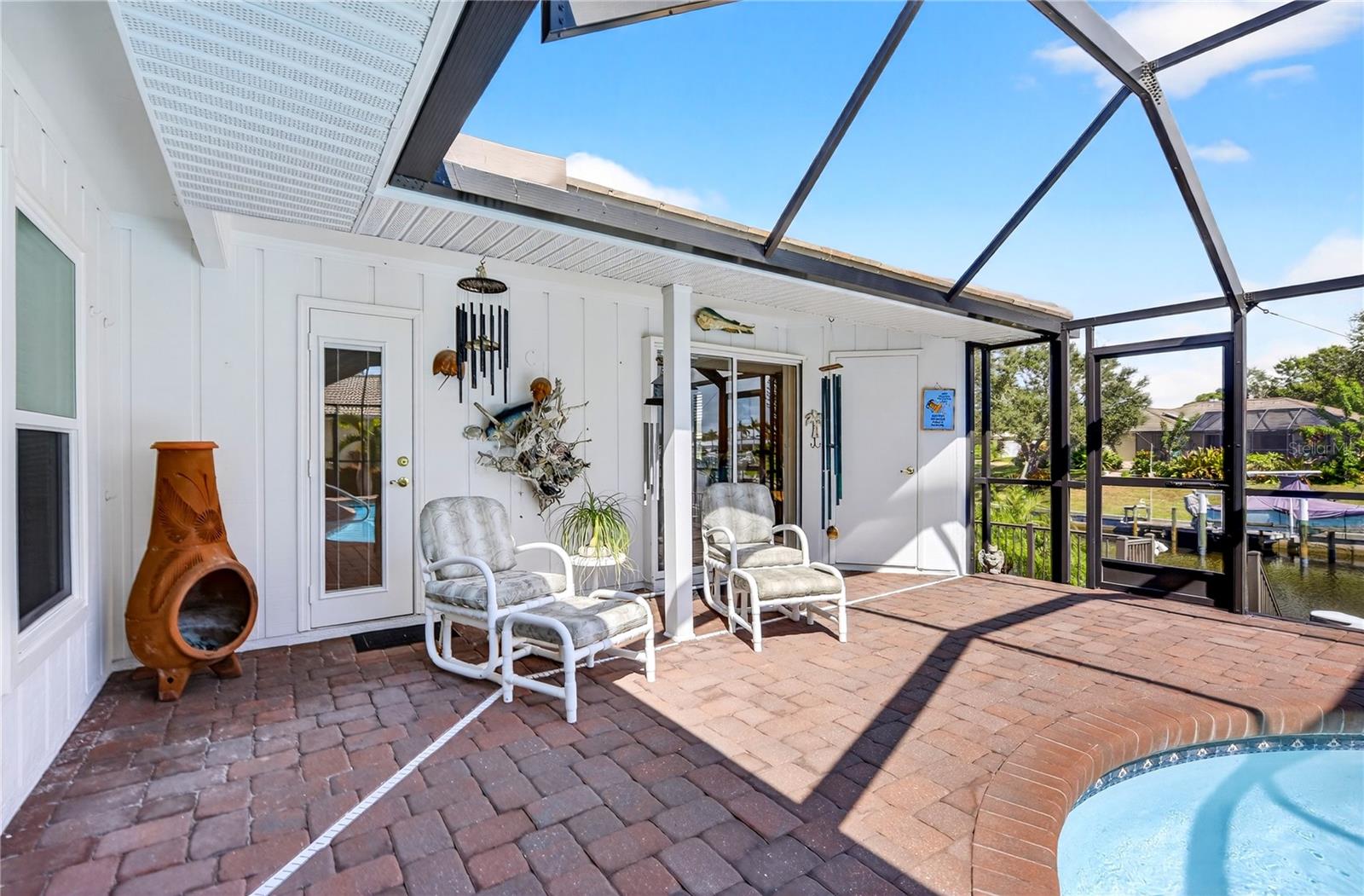 Image 20 of 47 For 319 Oakwood Circle