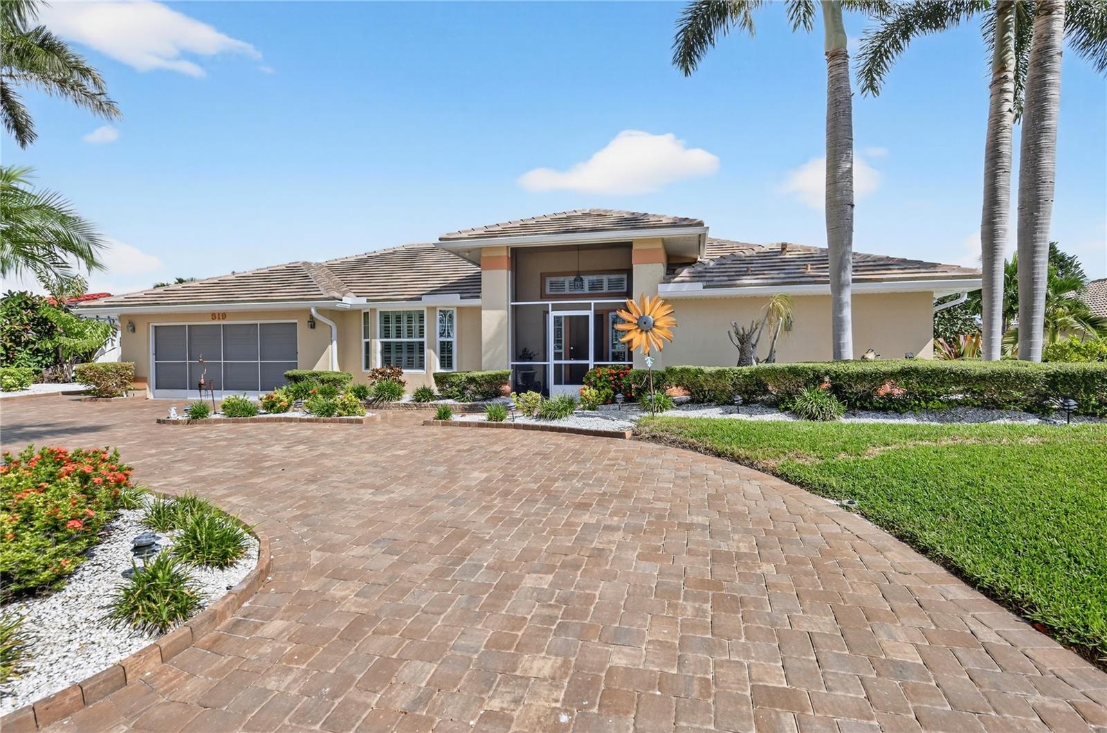 Image 5 of 47 For 319 Oakwood Circle