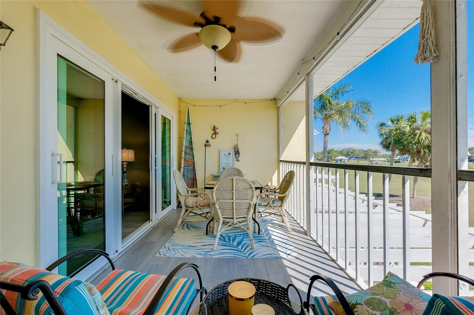 Image 18 of 36 For 410 Cerromar Circle S 240