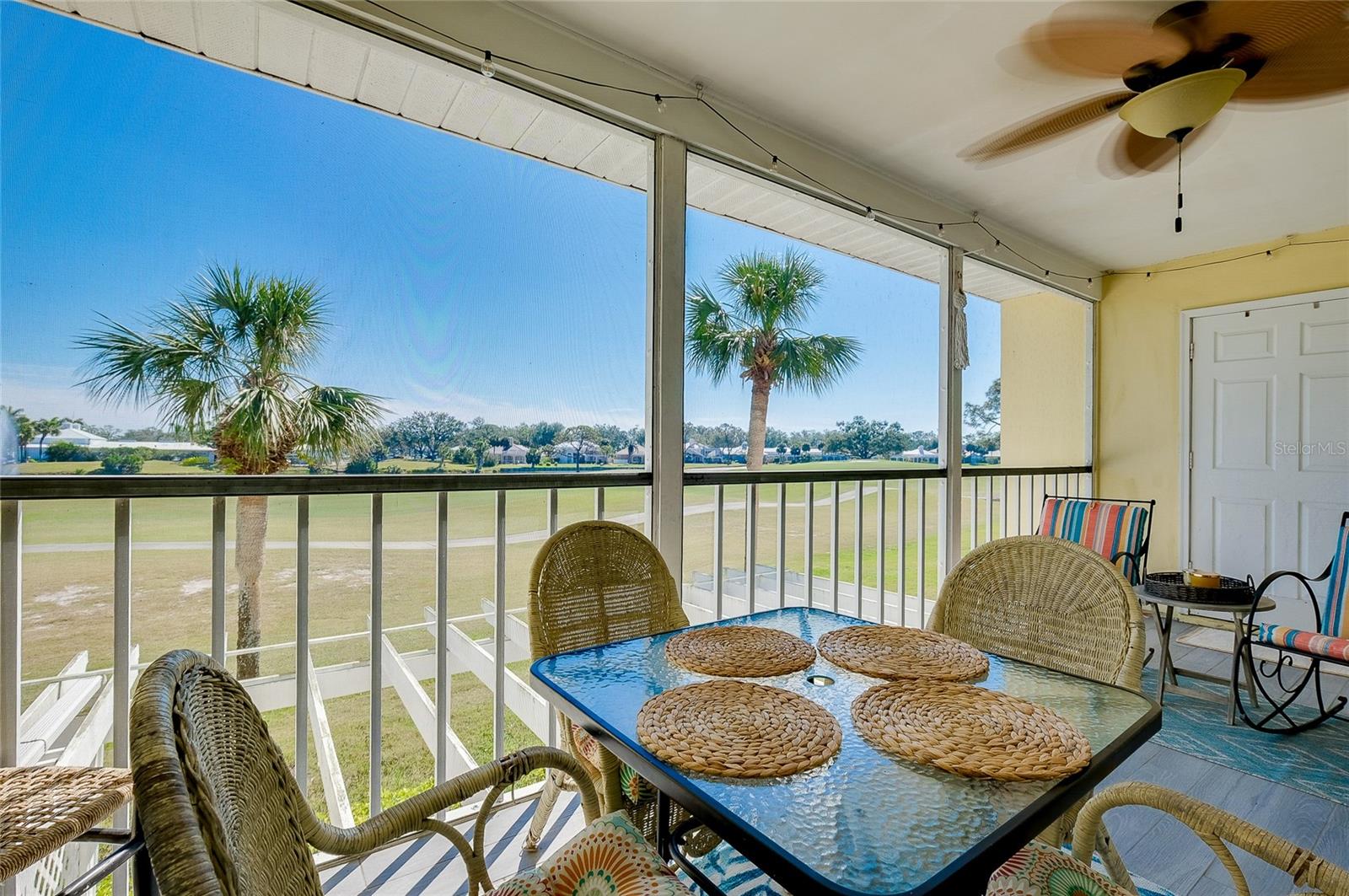 Image 19 of 36 For 410 Cerromar Circle S 240