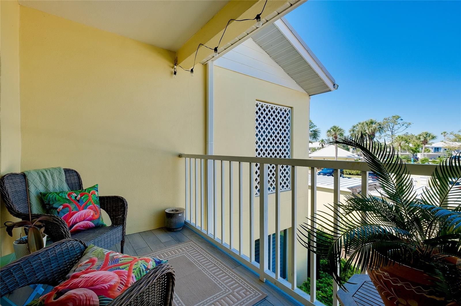 Image 23 of 36 For 410 Cerromar Circle S 240