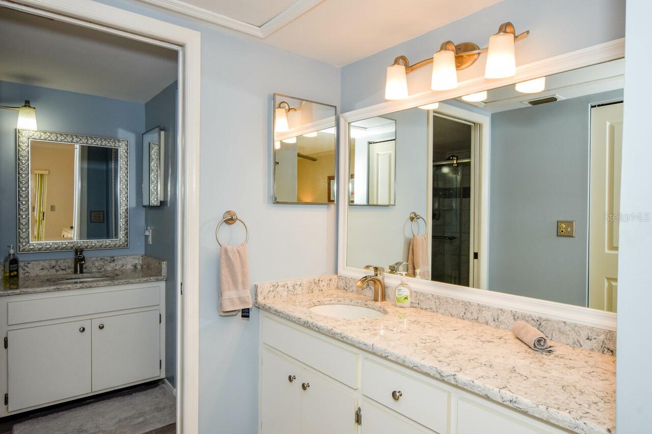 Image 19 of 63 For 208 Cerromar Way S 26