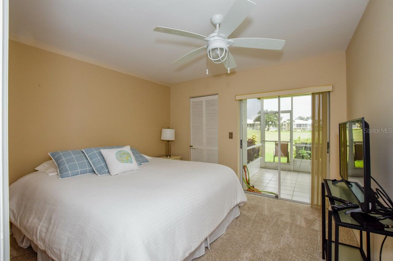 Image 21 of 63 For 208 Cerromar Way S 26