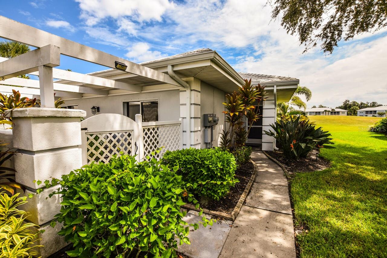 Image 3 of 63 For 208 Cerromar Way S 26