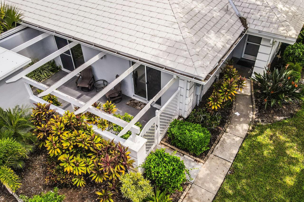 Image 41 of 63 For 208 Cerromar Way S 26