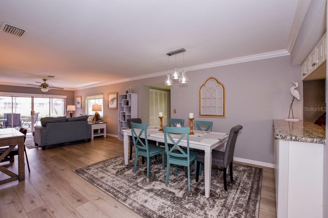 Image 7 of 63 For 208 Cerromar Way S 26