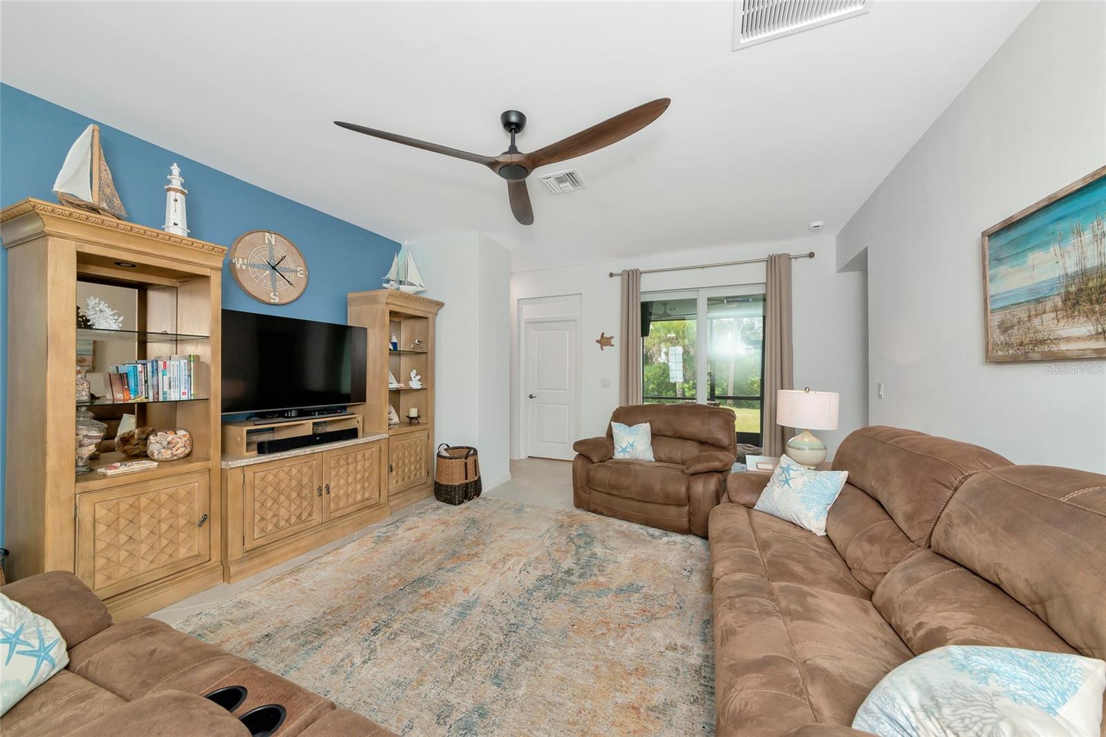 Image 12 of 42 For 11375 Burgundy Drive