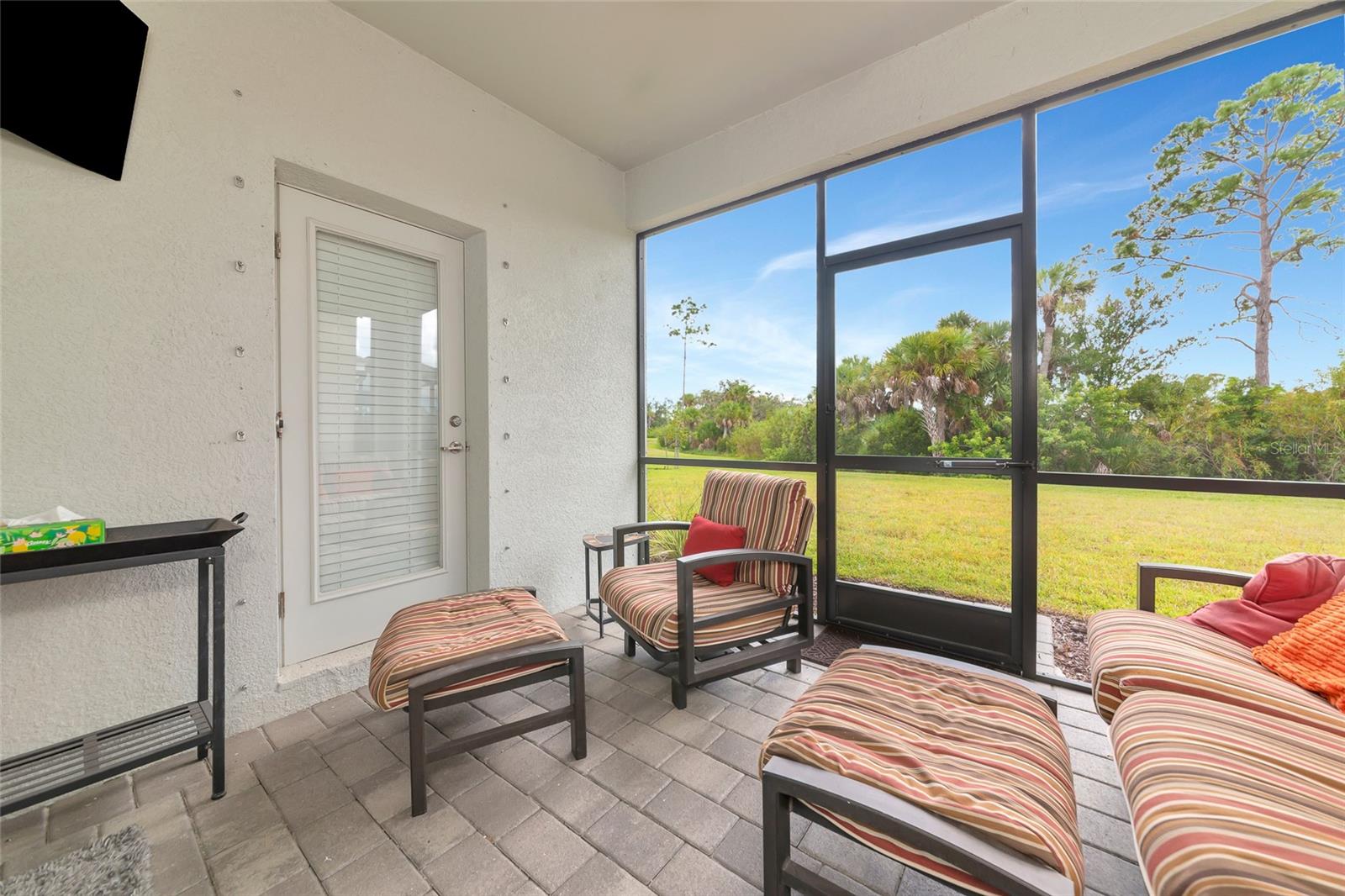 Image 33 of 42 For 11375 Burgundy Drive