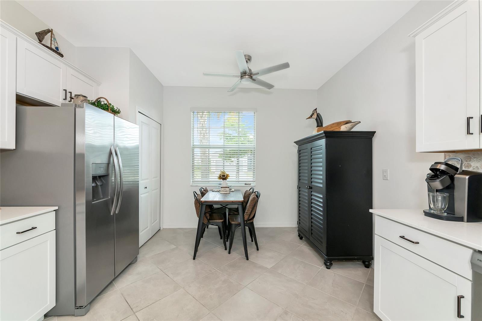 Image 7 of 42 For 11375 Burgundy Drive