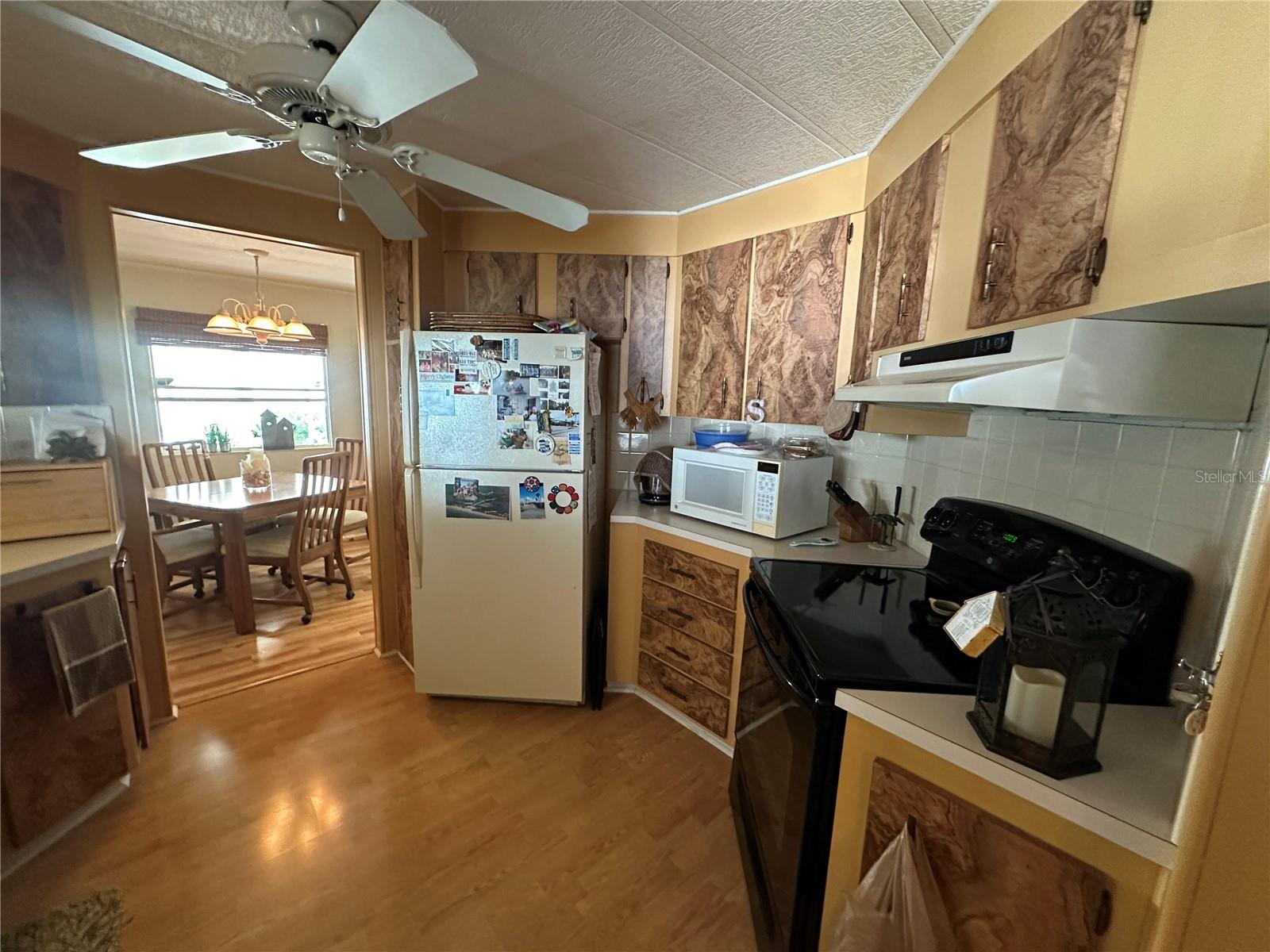 Image 3 of 27 For 5800 Forsythia Road