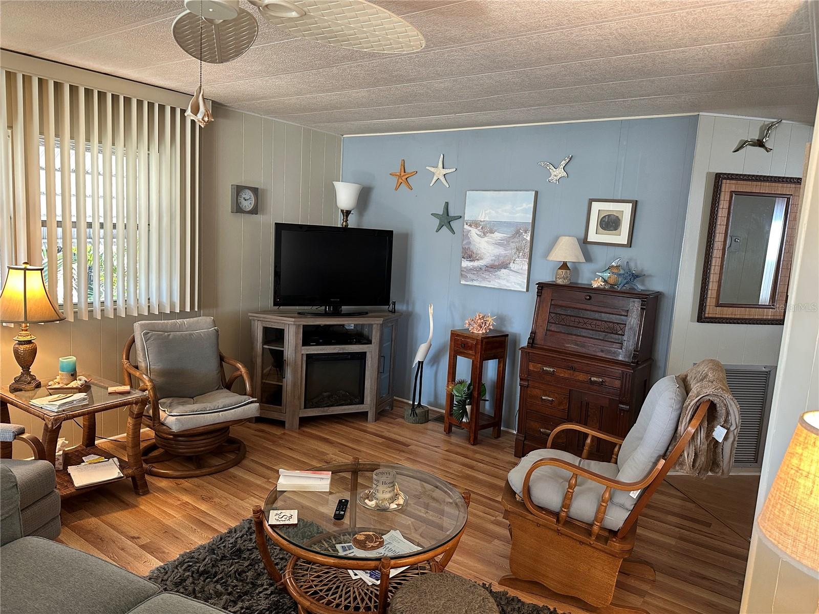 Image 7 of 27 For 5800 Forsythia Road