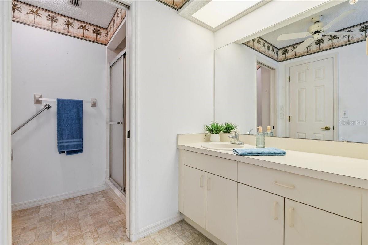 Image 21 of 55 For 1211 Capri Isles Boulevard 140