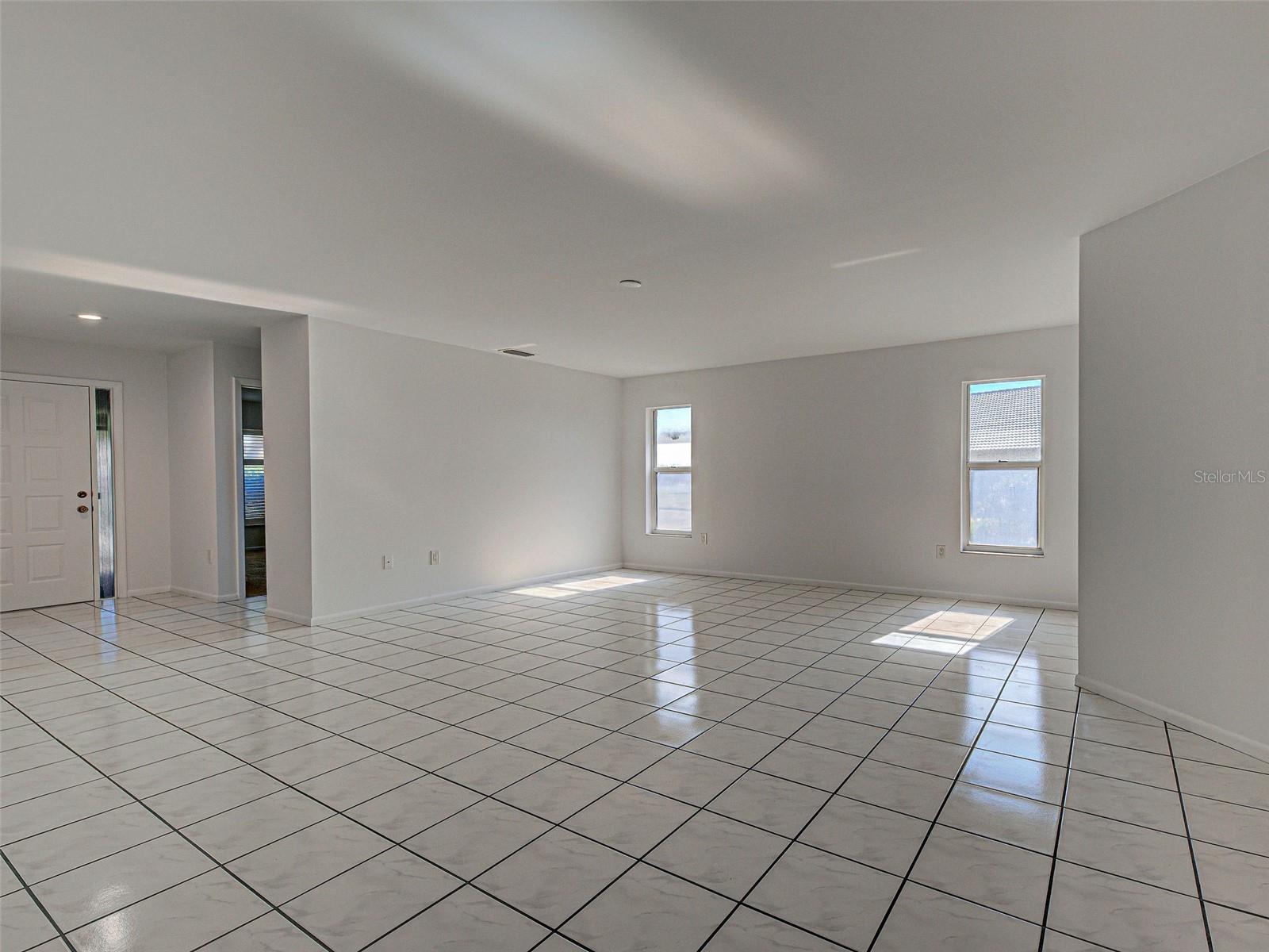 Image 4 of 50 For 3064 Crown Heron Point