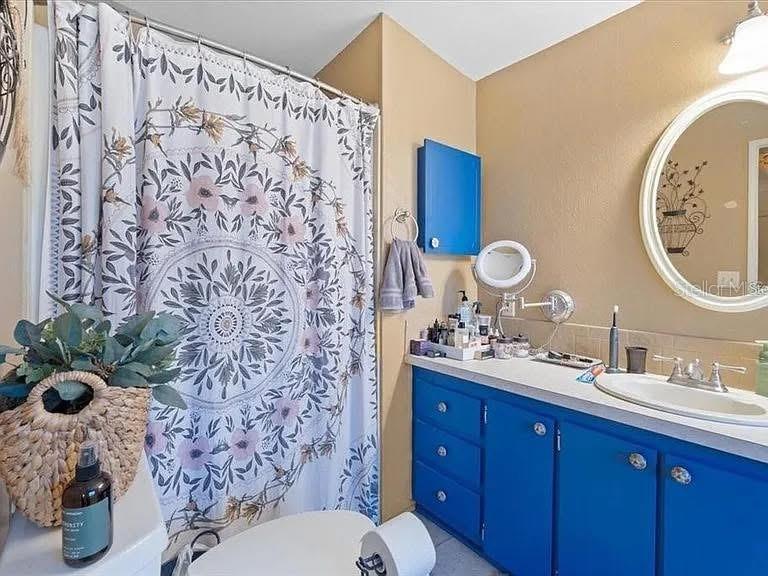 Image 20 of 45 For 121 Bermuda Way