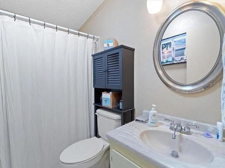 Image 29 of 45 For 121 Bermuda Way