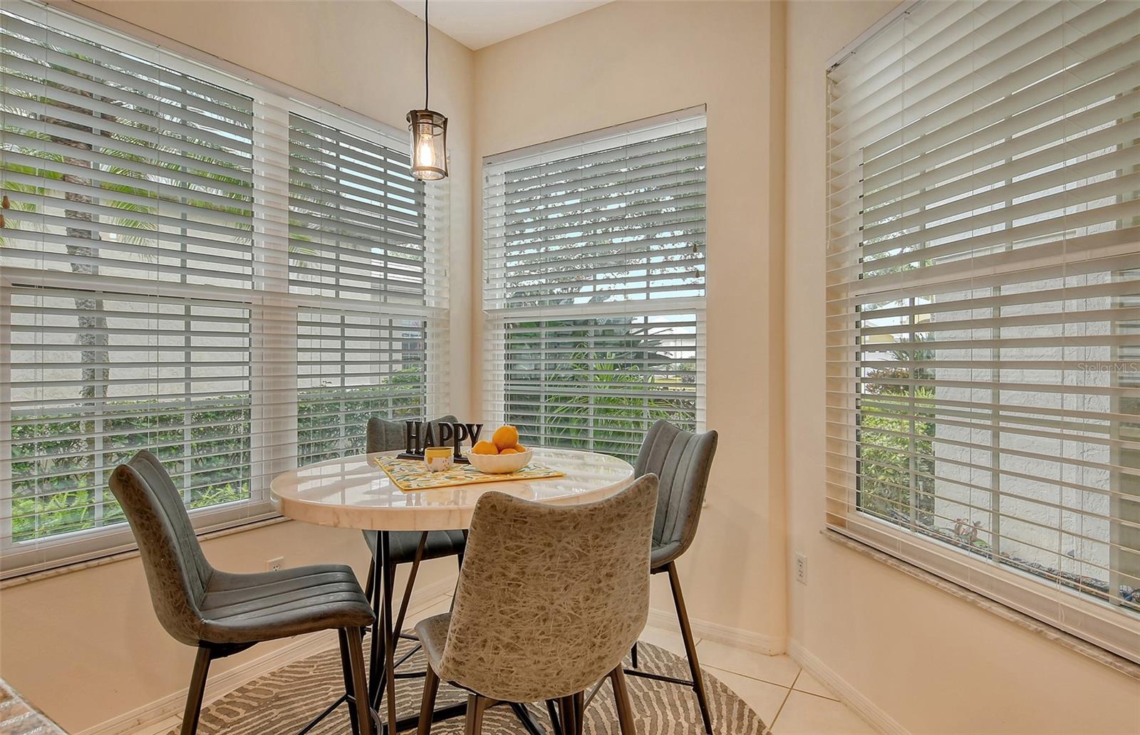 Image 14 of 64 For 560 Fallbrook Drive