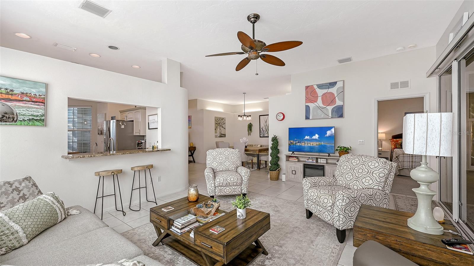 Image 15 of 64 For 560 Fallbrook Drive