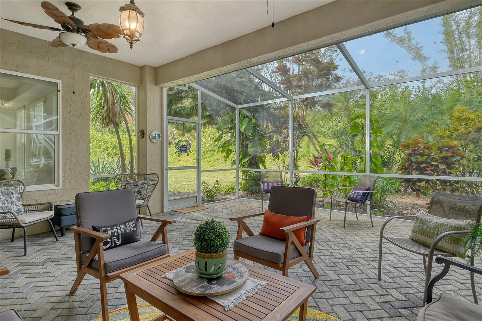 Image 20 of 64 For 560 Fallbrook Drive