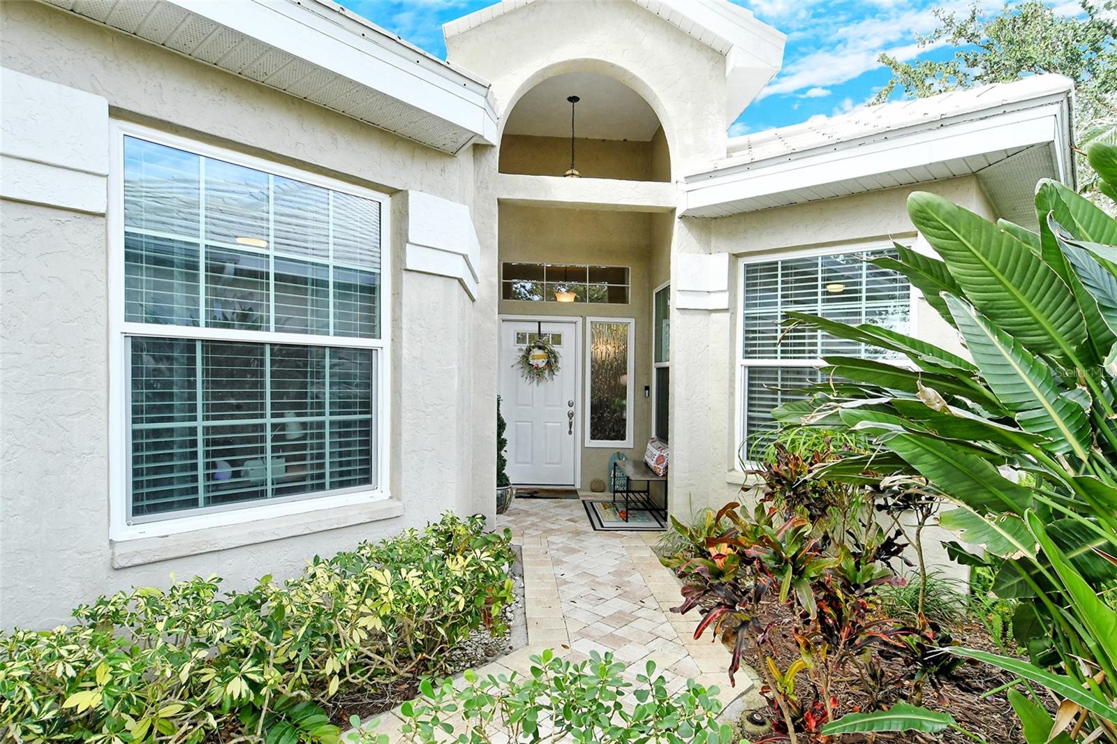 Image 4 of 64 For 560 Fallbrook Drive