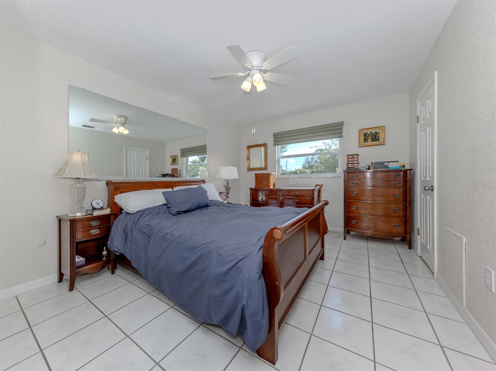 Image 16 of 74 For 104 Fiesole Street