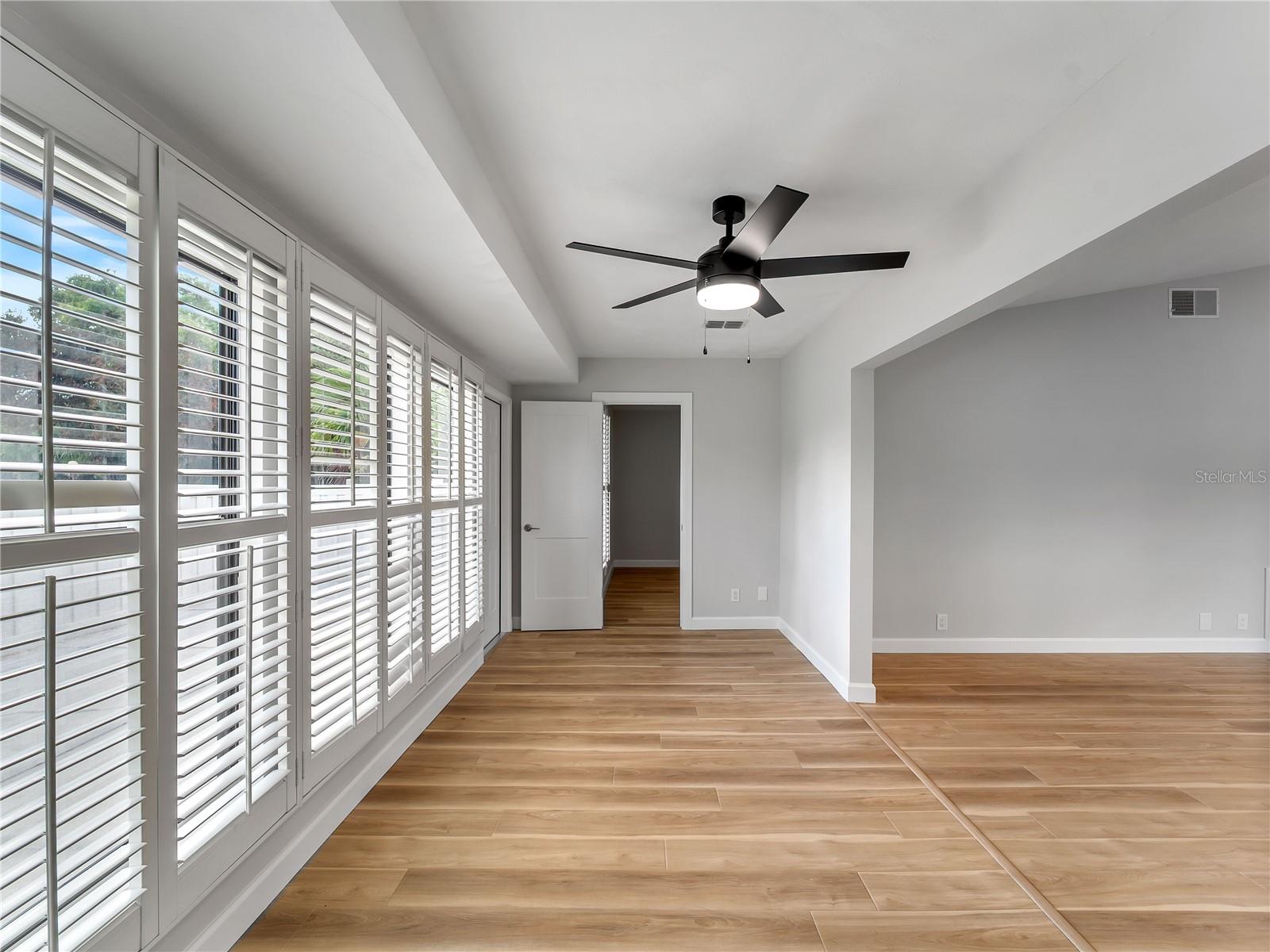 Image 14 of 48 For 1711 Curry Avenue 82