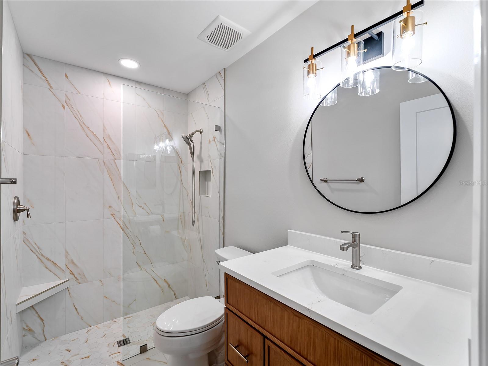 Image 18 of 48 For 1711 Curry Avenue 82
