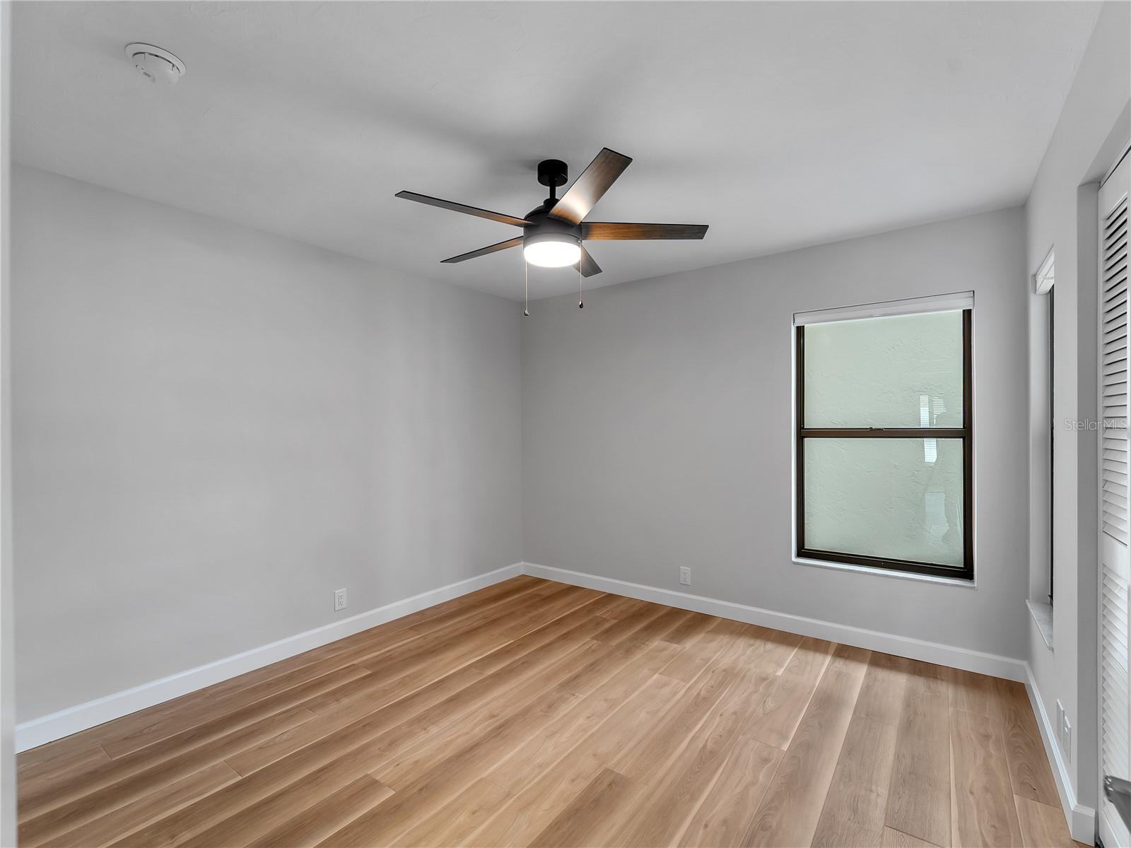 Image 23 of 48 For 1711 Curry Avenue 82