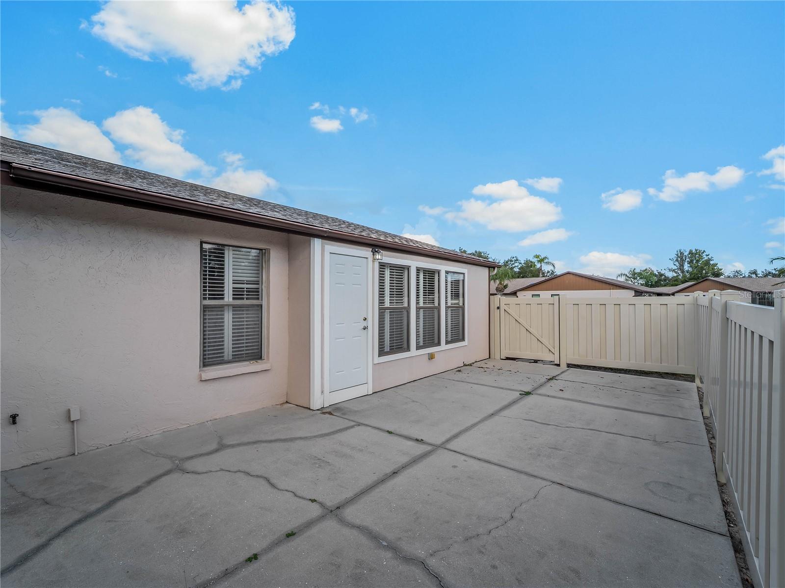 Image 27 of 48 For 1711 Curry Avenue 82