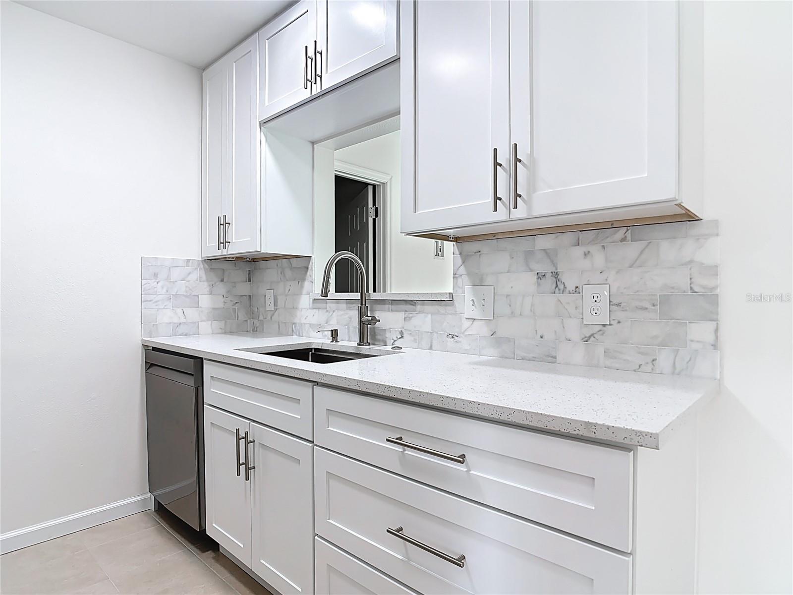 Image 44 of 61 For 564 Circlewood Drive Q5