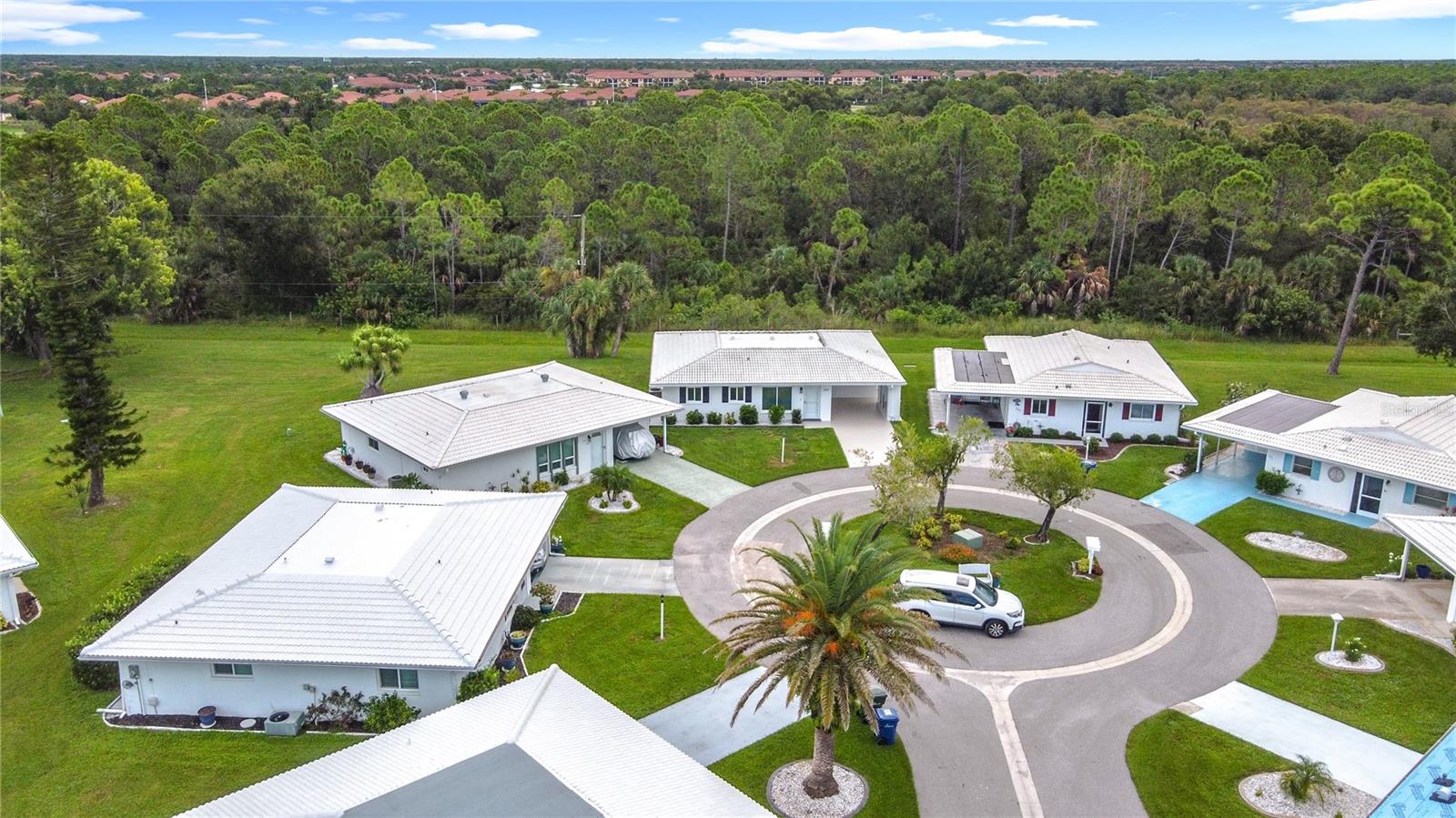 Image 8 of 61 For 564 Circlewood Drive Q5