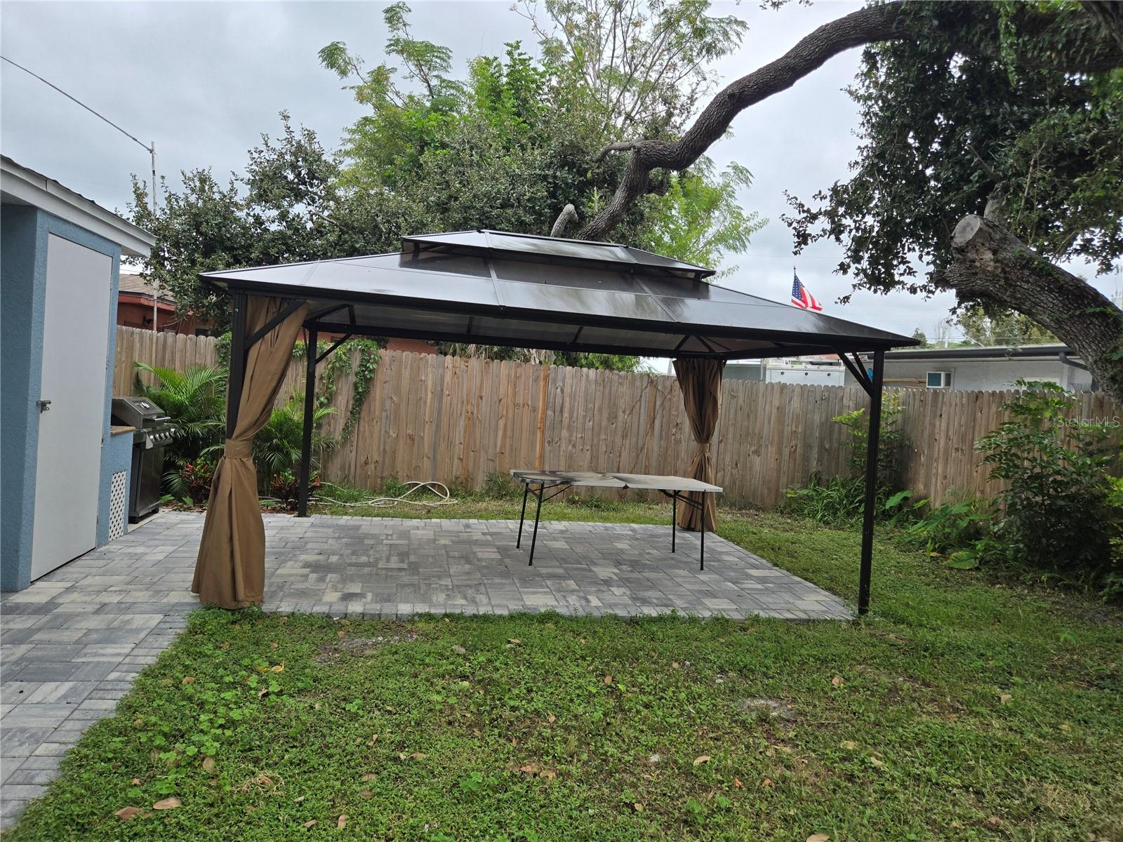 Image 13 of 21 For 1112 Sunset Avenue