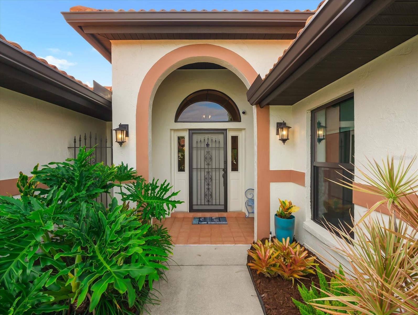 Image 2 of 67 For 1905 Tradewinds Circle