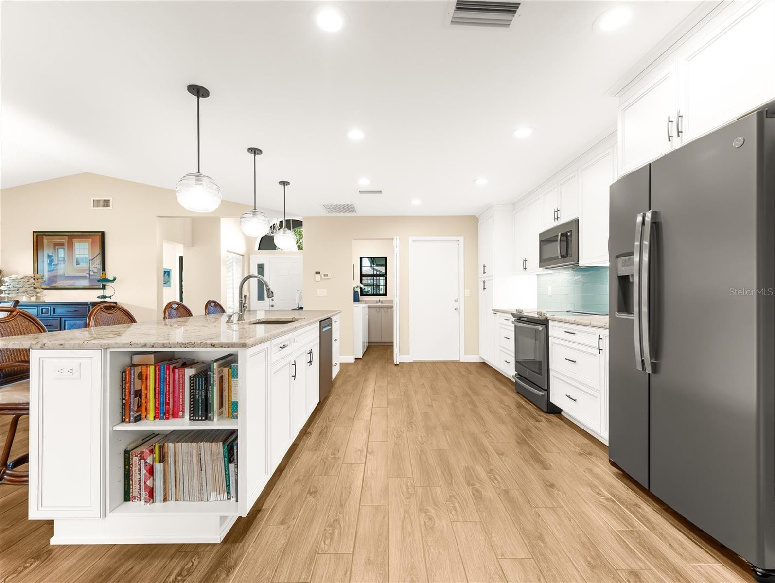 Image 20 of 67 For 1905 Tradewinds Circle