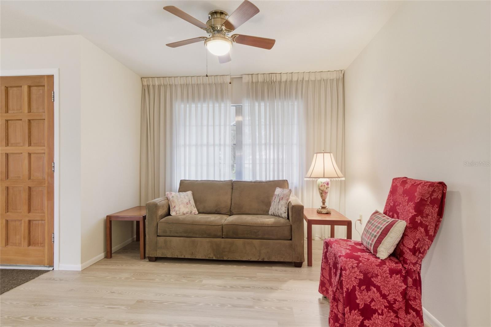 Image 11 of 51 For 430 Botticelli Drive 430