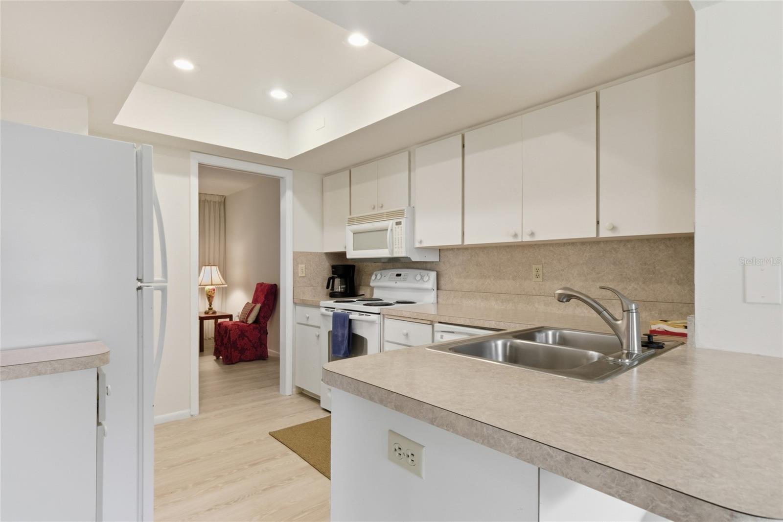 Image 19 of 51 For 430 Botticelli Drive 430